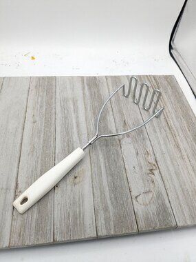 Vintage Ekco Potato Vegetable Masher White Handle Kitchen Utensil 10"